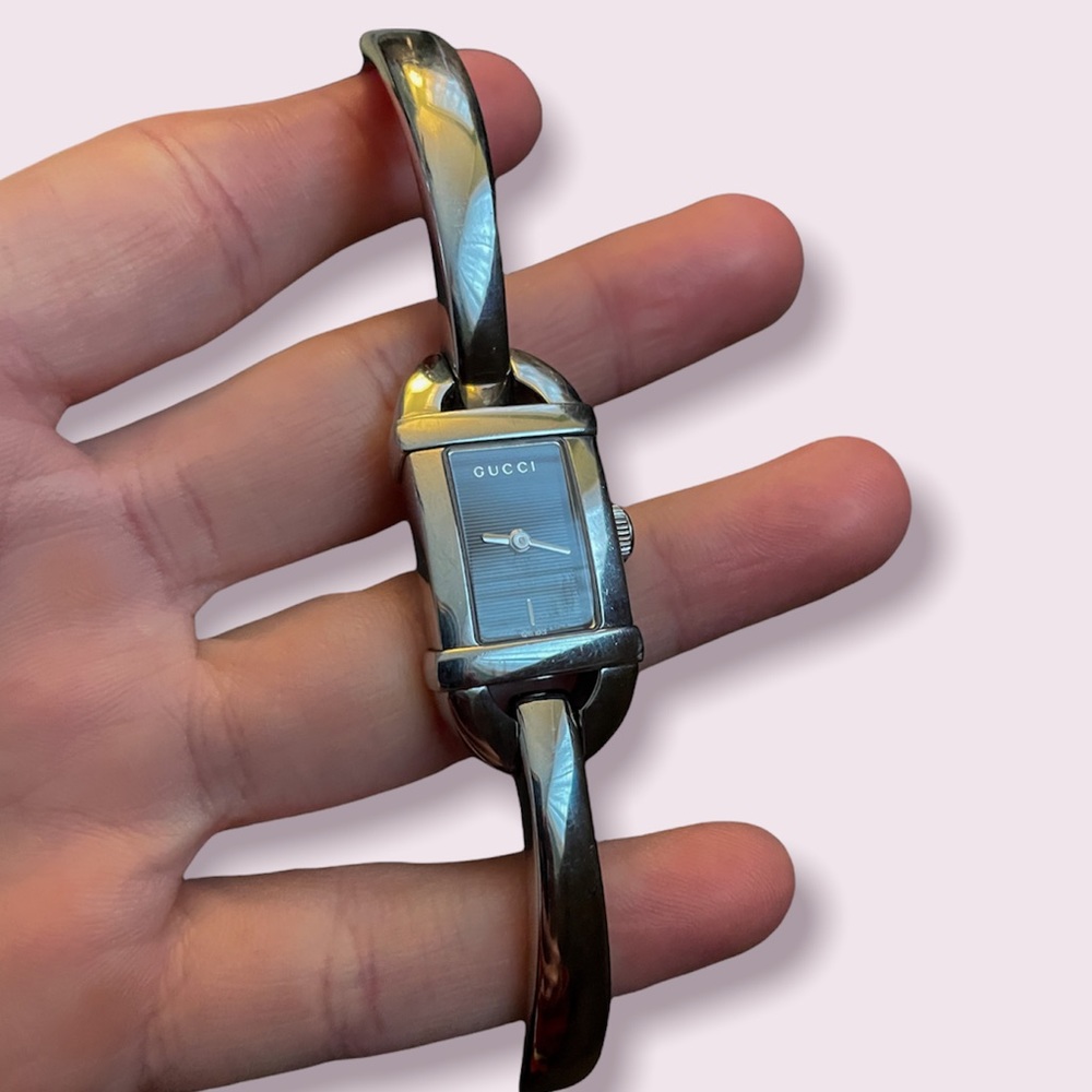 Gucci: Women’s Timepiece, Rectangle, Black 6800l - image 1